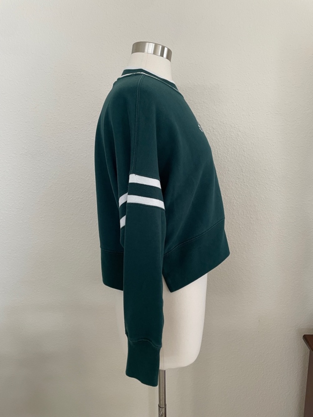 Abercrombie & Fitch Forest Green Sweatshirt with White Trim - Picture 4 of 7